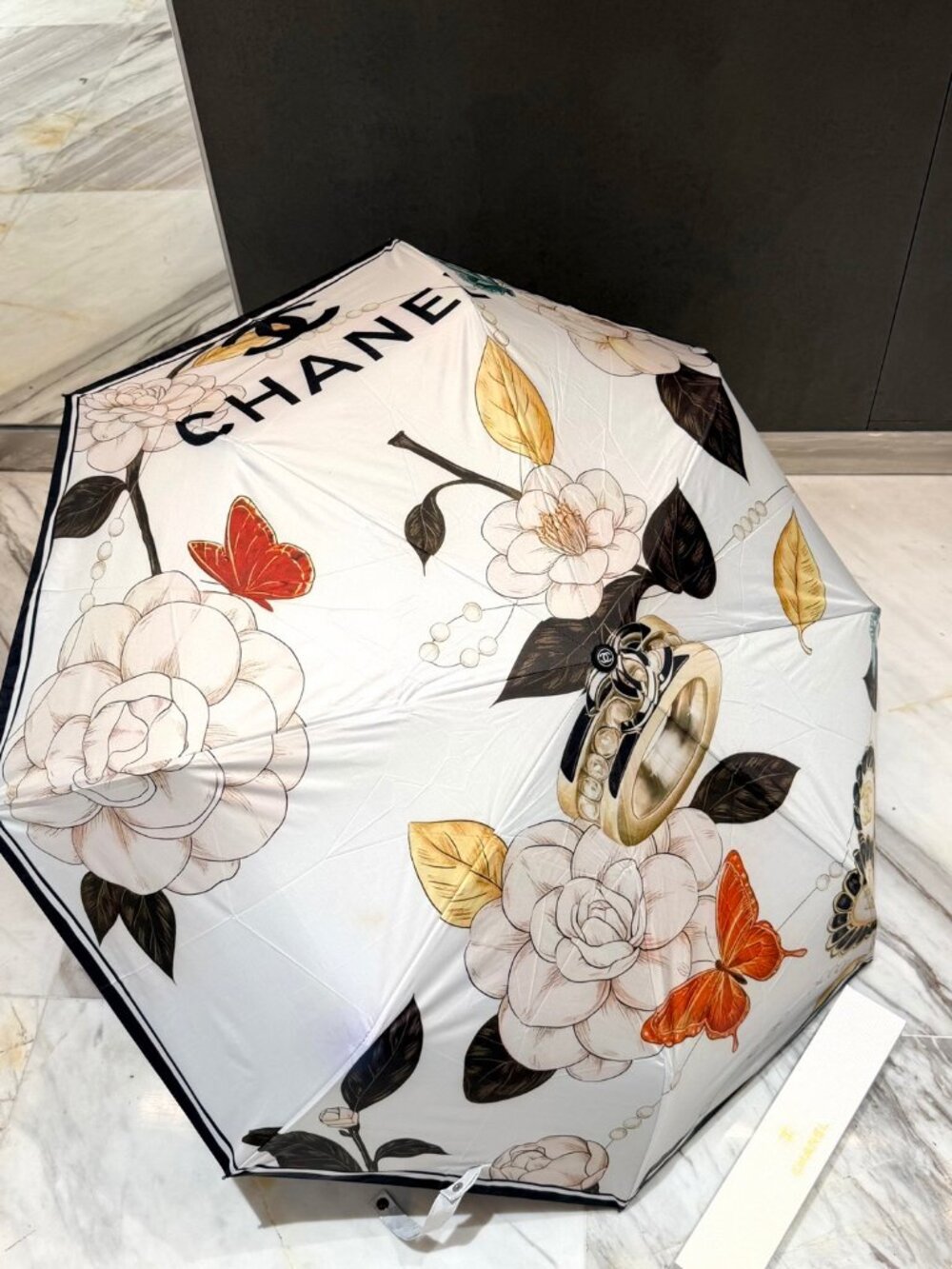 🔥🔥Chanel three-fold automatic folding umbrella